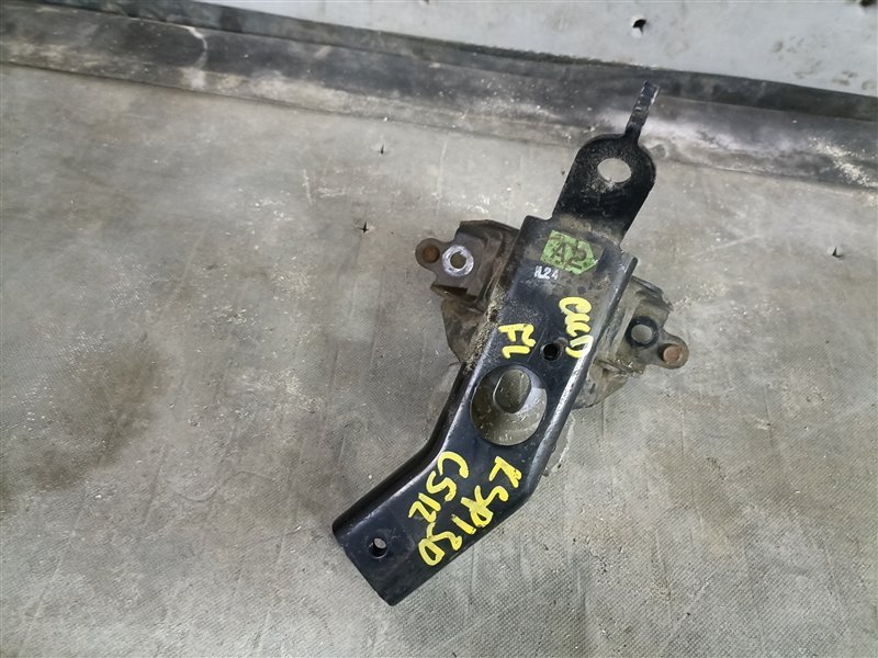 Подушка двигателя TOYOTA VITZ KSP130 1KR-FE левая (б/у)