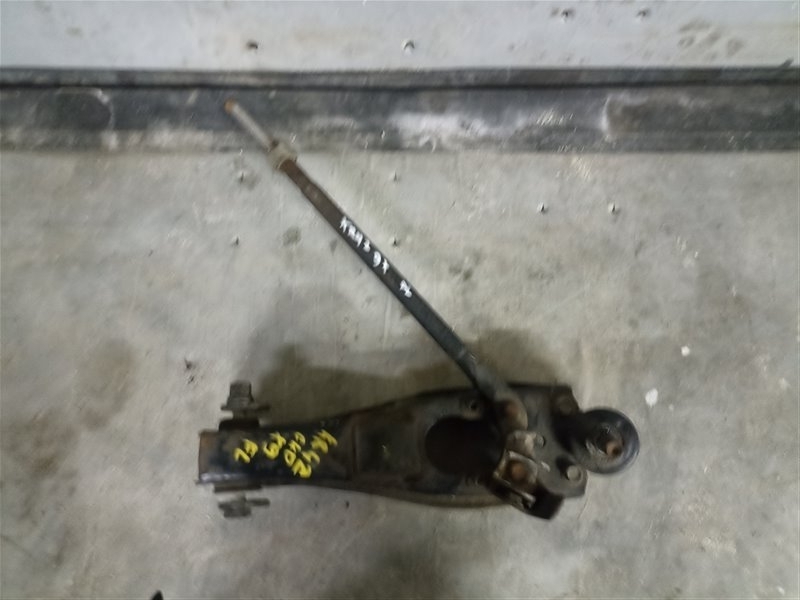 Рычаг нижний TOYOTA LITE ACE KR42 передний левый (б/у)