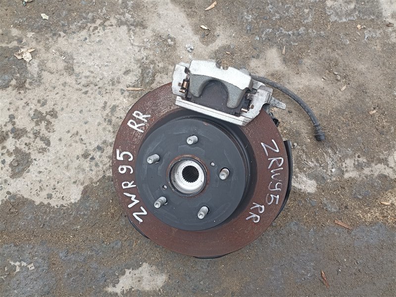 Ступица TOYOTA NOAH ZWR95 2ZR-FXE задняя правая (б/у)