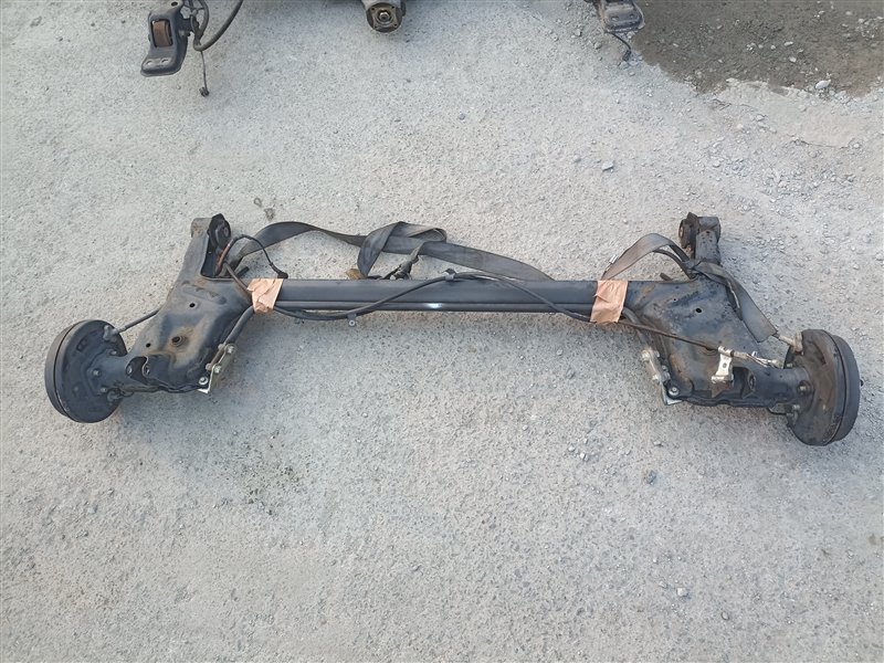 Балка DAIHATSU THOR M900S 1KR-VET задняя (б/у)