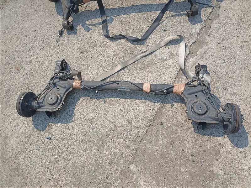 Балка DAIHATSU BOON M600S 1KR-FE задняя (б/у)
