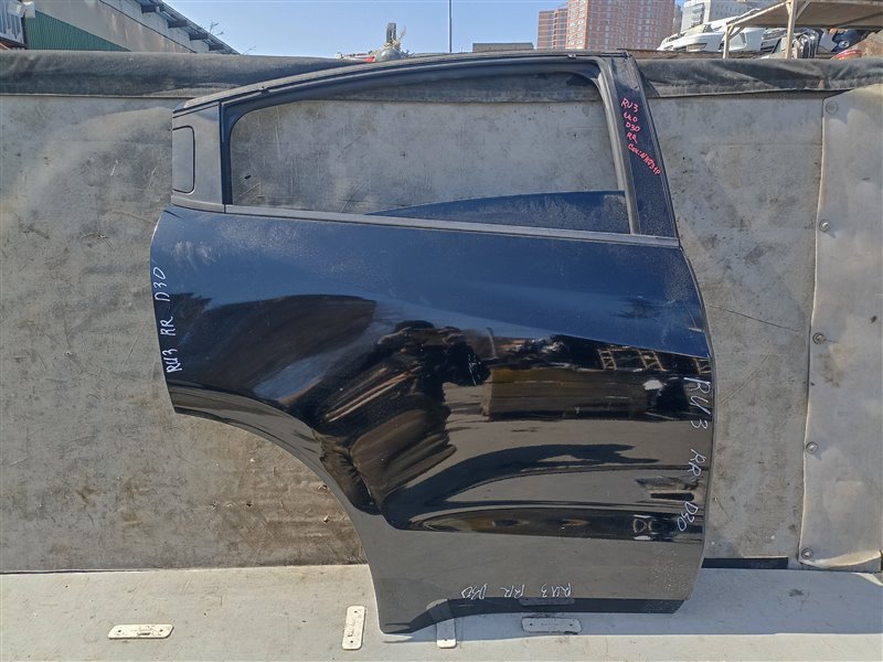 Дверь HONDA VEZEL RU1 задняя правая (б/у)