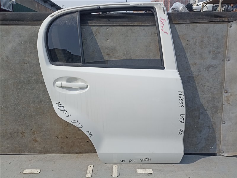 Дверь DAIHATSU BOON M600S задняя правая (б/у)
