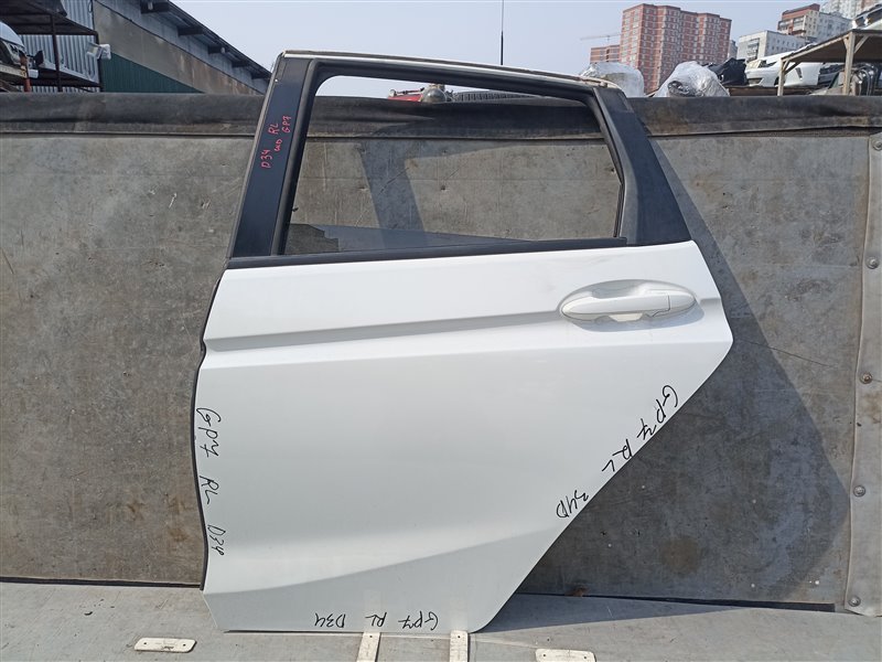 Дверь HONDA SHUTTLE GP7 задняя левая (б/у)