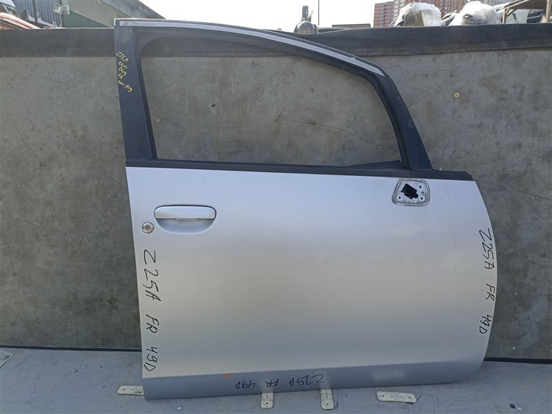 Дверь MITSUBISHI COLT Z25A передняя правая (б/у)