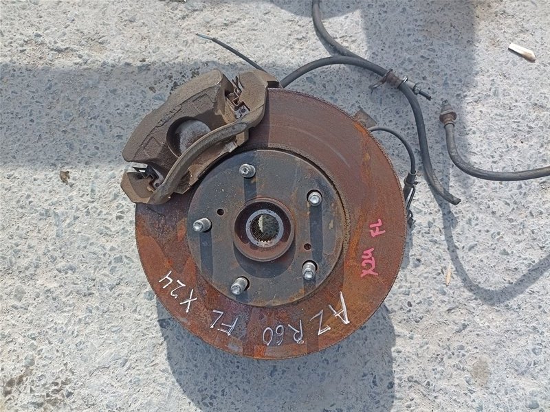 Ступица TOYOTA NOAH AZR60 1AZ-FSE передняя левая (б/у)