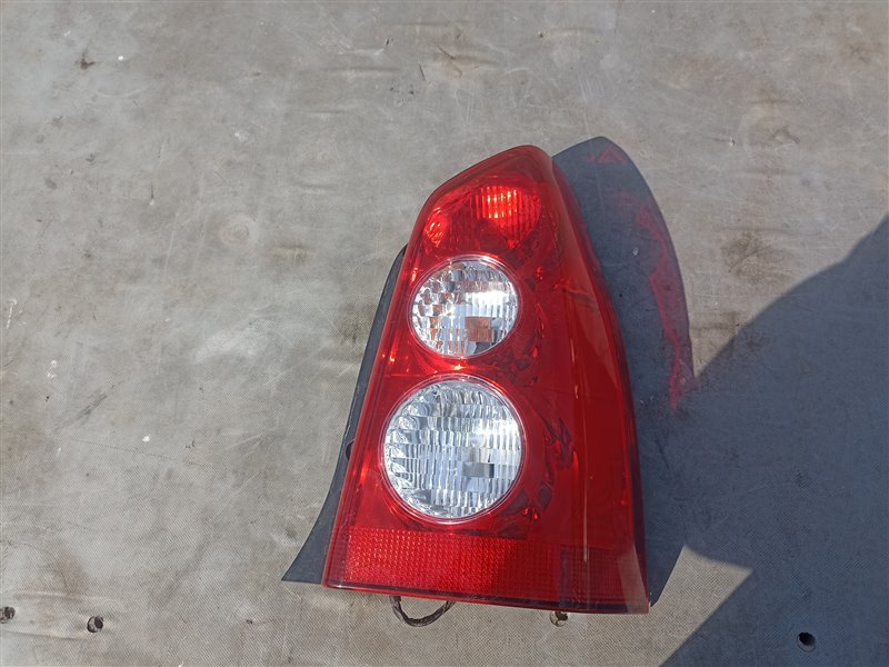 Стоп-сигнал MAZDA TRIBUTE EP3W правый (б/у)