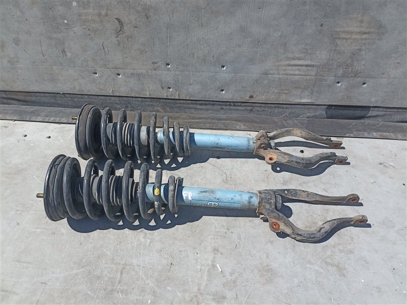Стойка MITSUBISHI DIAMANTE F36A 6G72 передняя (б/у)