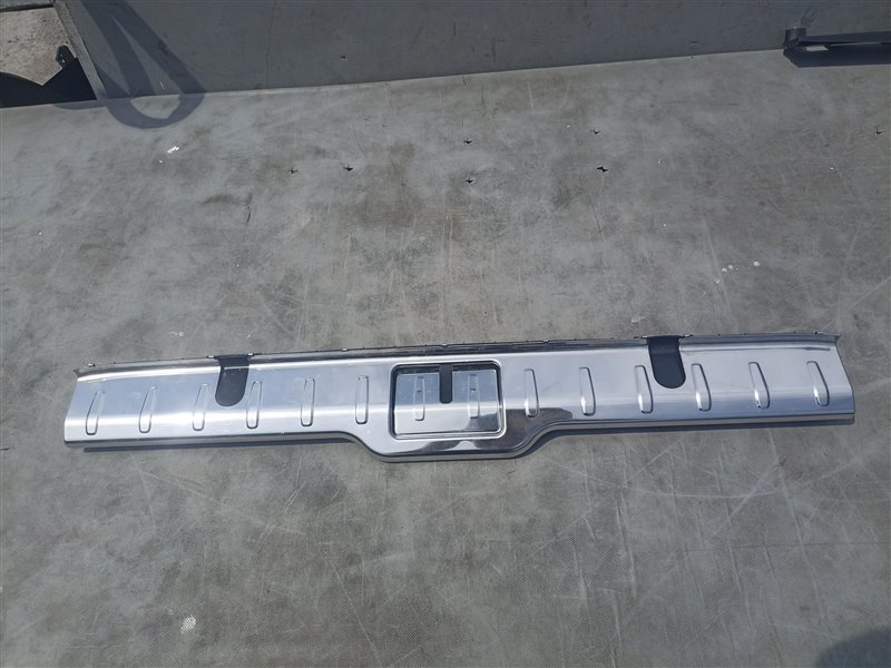Накладка замка багажника PORSCHE PANAMERA 971 (б/у)