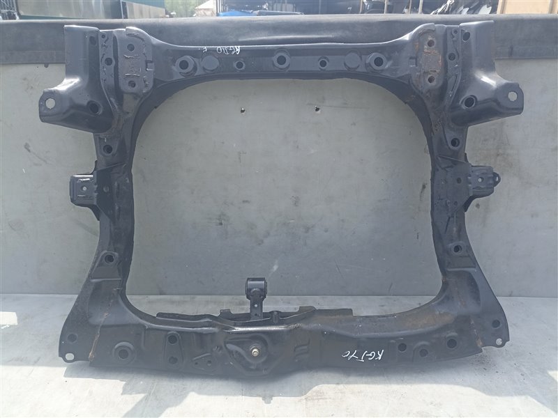 Балка под двс TOYOTA IQ KGJ10 1KR-FE (б/у)