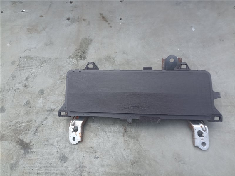 Airbag коленный TOYOTA IQ KGJ10 (б/у)