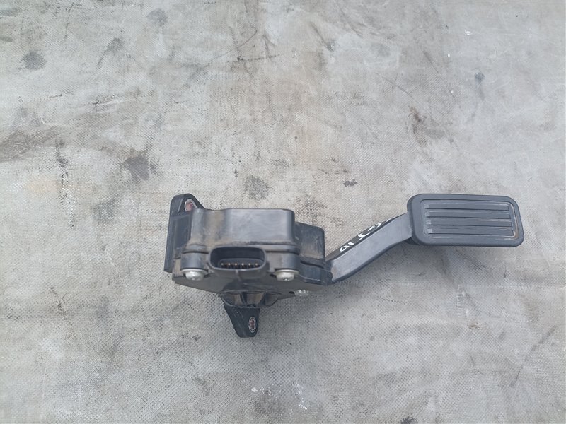 Педаль газа TOYOTA IQ KGJ10 (б/у)