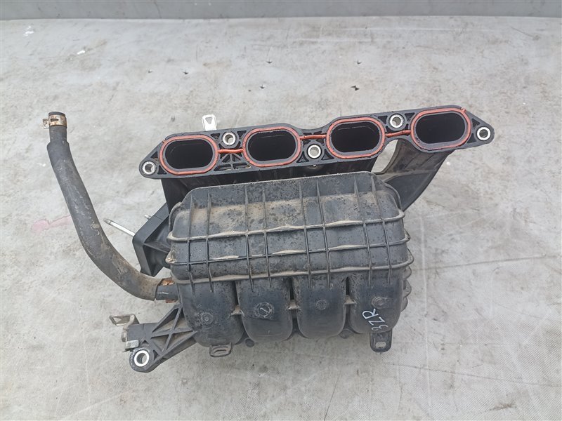 Коллектор впускной TOYOTA NOAH ZRR70 3ZR-FE (б/у)