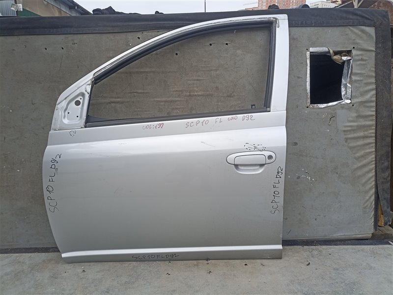 Дверь TOYOTA VITZ NCP10 передняя левая (б/у)