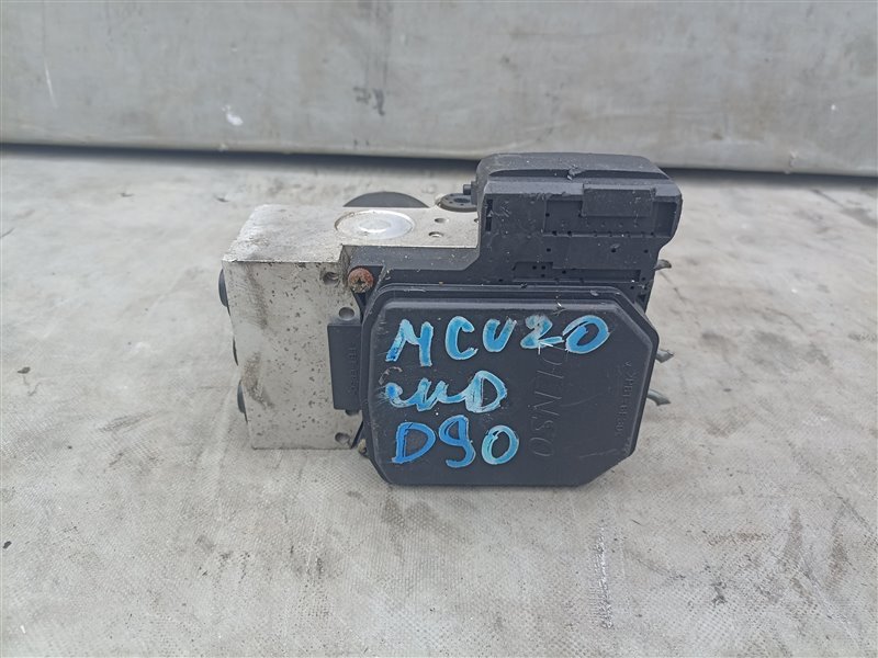 Блок abs TOYOTA KLUGER V MCU20 1MZ-FE (б/у)