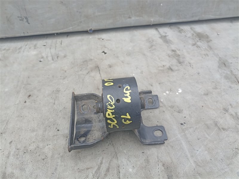 Подушка двигателя TOYOTA RACTIS SCP100 2SZ-FE левая (б/у)