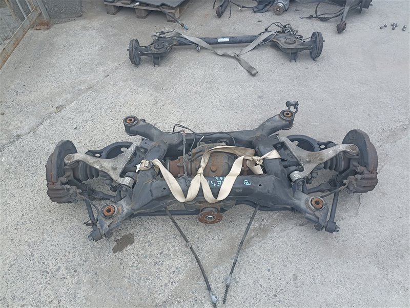 Балка NISSAN ELGRAND ME51 VQ25DE задняя (б/у)