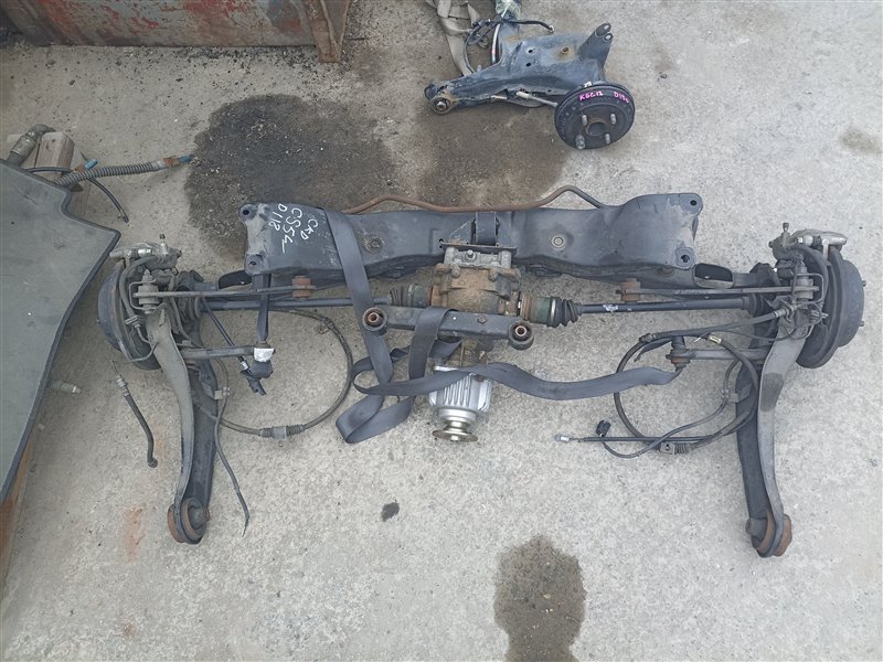 Балка MITSUBISHI LANCER CS5W 4G93 задняя (б/у)