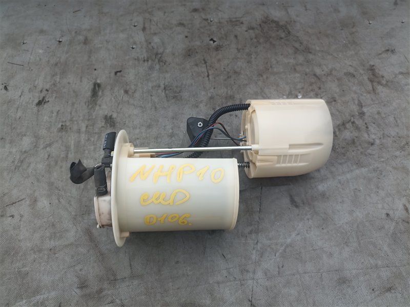 Топливный насос TOYOTA AQUA NHP10 1NZ-FXE (б/у)