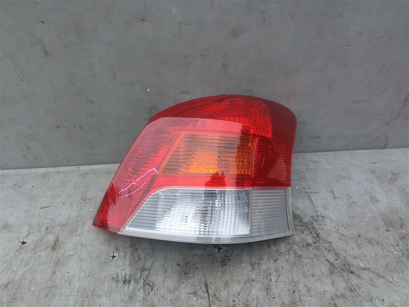 Стоп-сигнал TOYOTA VITZ KSP90 правый (б/у)
