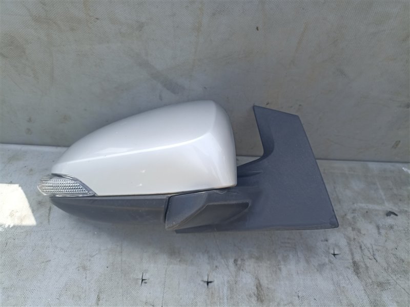 Зеркало TOYOTA AQUA NHP10 правое (б/у)