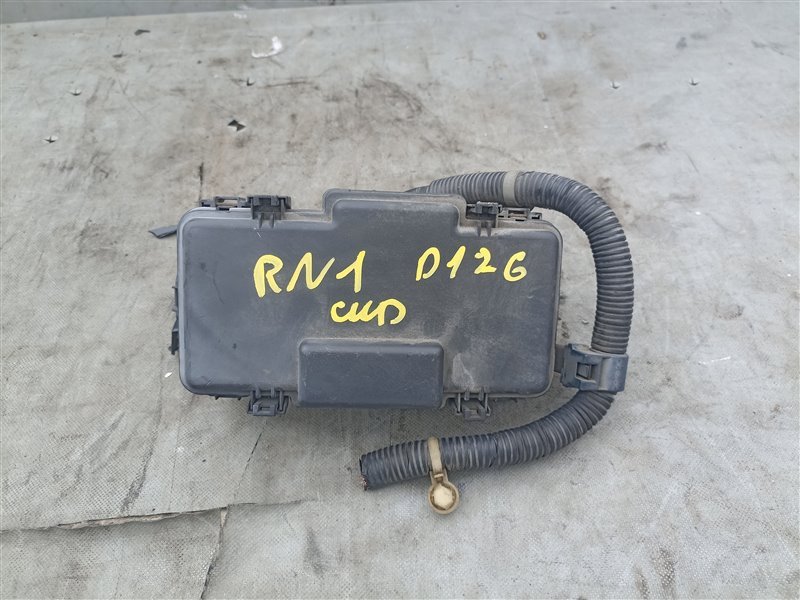 Блок предохранителей под капот HONDA STREAM RN1 D17A (б/у)