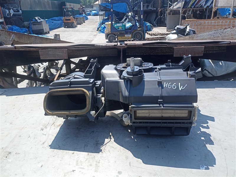 Печка MITSUBISHI PAJERO IO H61W (б/у)