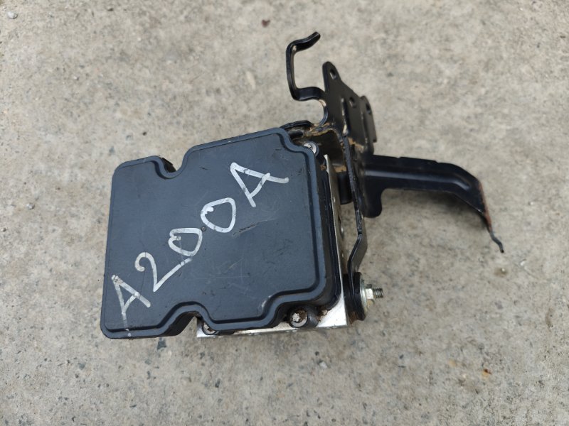Блок abs TOYOTA RAIZE A200A 1KR-VET 12.2019 (б/у)