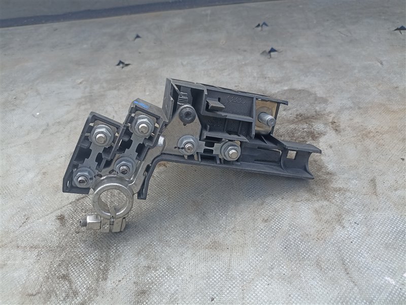Клемма AUDI TT FV3 (б/у)