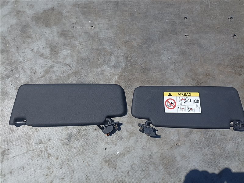 Козырек AUDI TT FV3 (б/у)