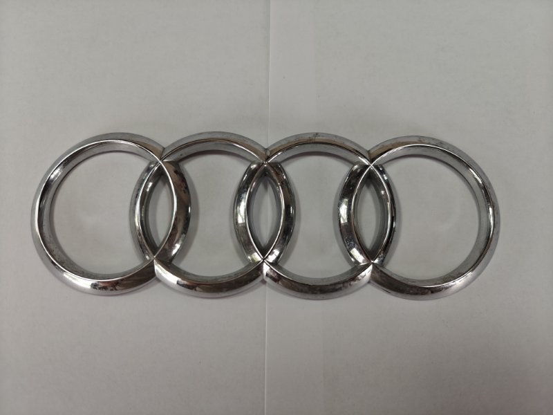 Эмблема AUDI TT FV3 (б/у)