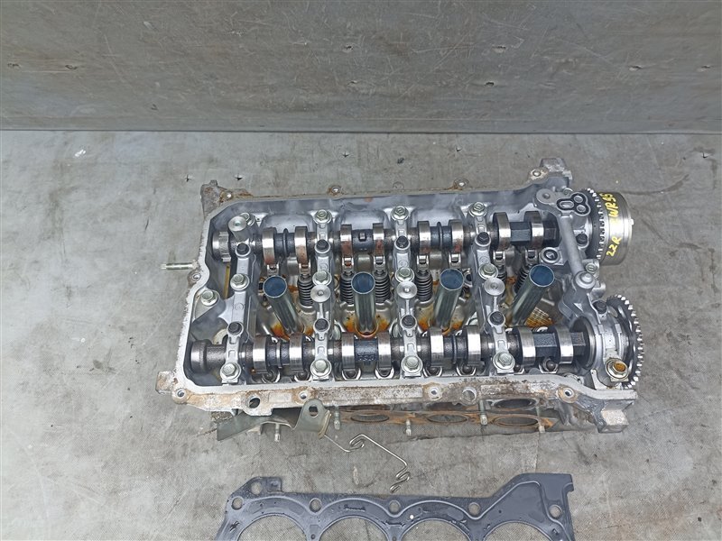 Головка блока цилиндров LEXUS NOAH ZWR90 2ZR-FXE (б/у)