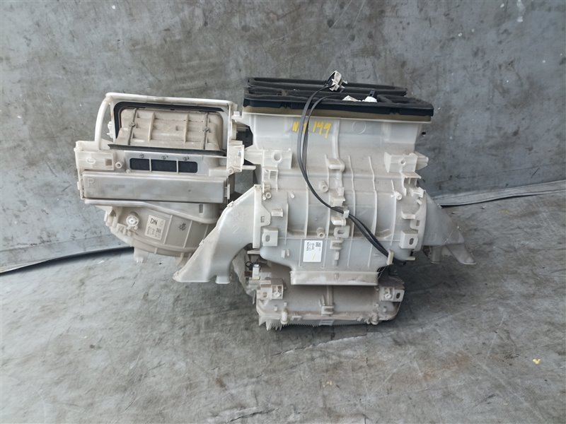 Печка TOYOTA COROLLA AXIO NZE141 (б/у)