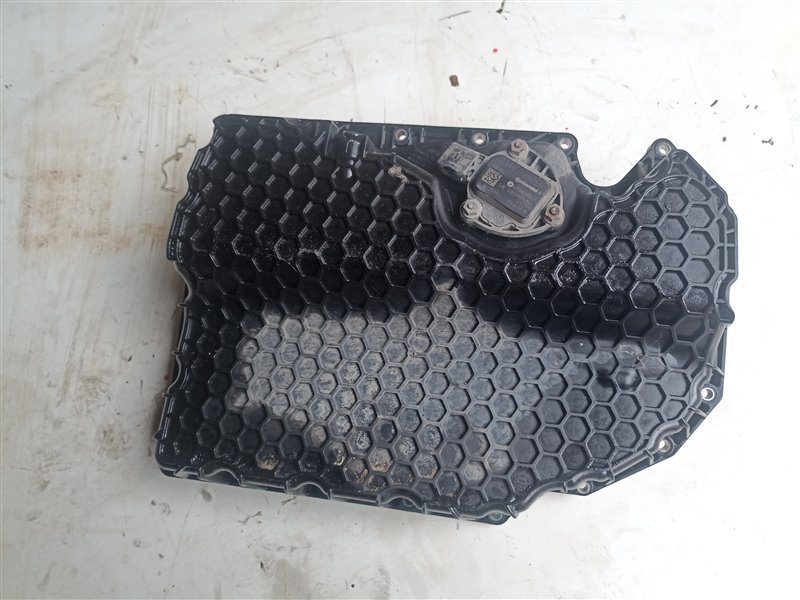 Поддон AUDI A3 8VA (б/у)