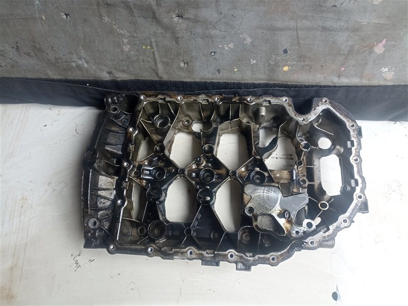 Поддон AUDI A3 8VA (б/у)