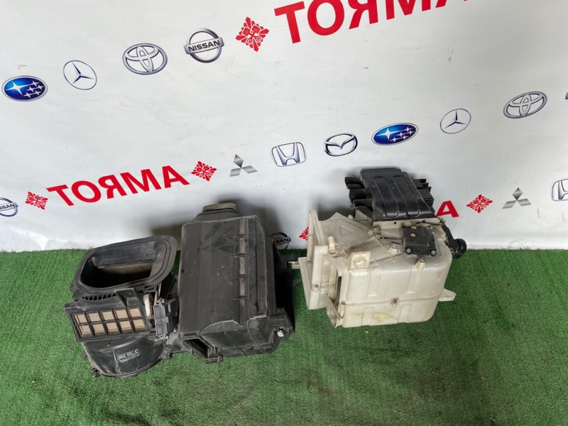 Корпус печки Nissan Cefiro A33