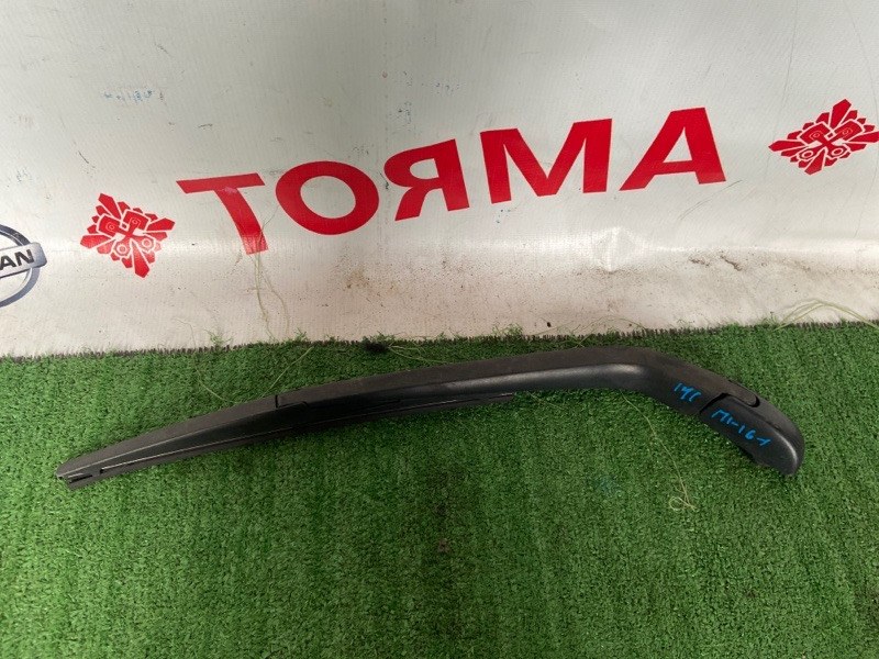 Дворник задней двери Toyota Passo Sette NKE165