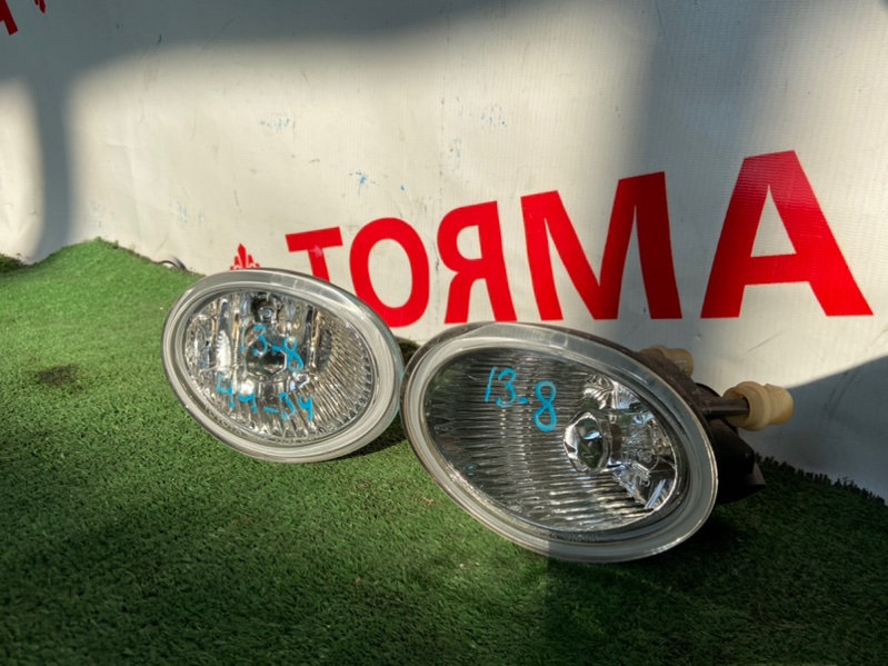 Туманка Toyota Ipsum ACM21 Туманка Toyota Ipsum ACM21