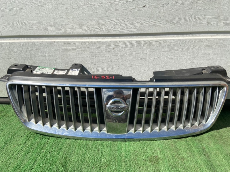 Решетка радиатора Nissan Bluebird Sylphy FG10