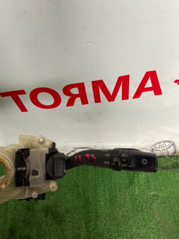 Переключатель света фар Toyota Harrier MCU15 1MZ 1998