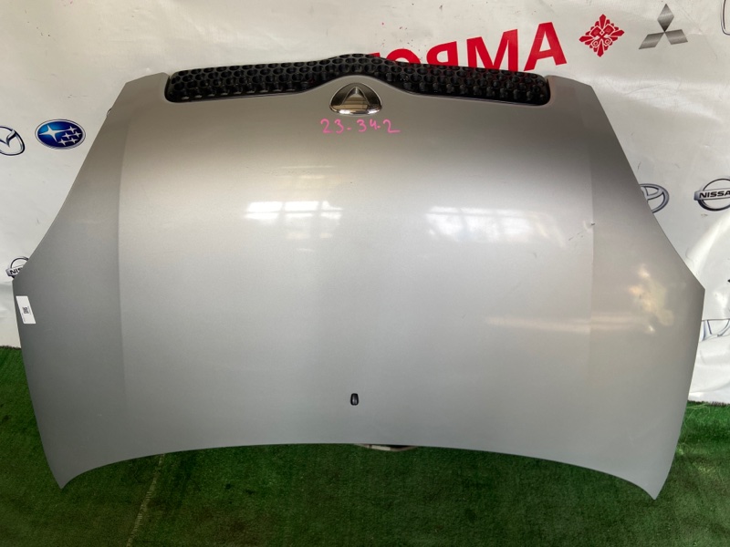Капот Toyota Vitz NCP10 Капот Toyota Vitz NCP10