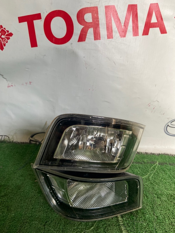 Туманка Toyota Opa ACT10 Туманка Toyota Opa ACT10