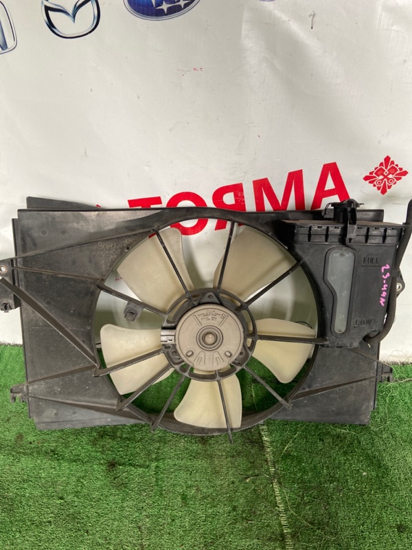 Диффузор радиатора Toyota Corolla NZE120 1NZ