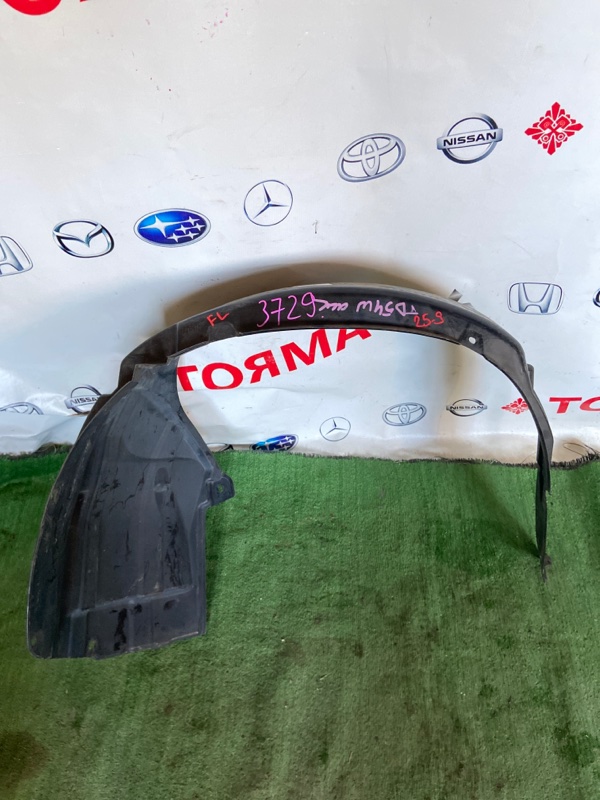 Подкрылок Suzuki Grand Vitara TD54W передний левый