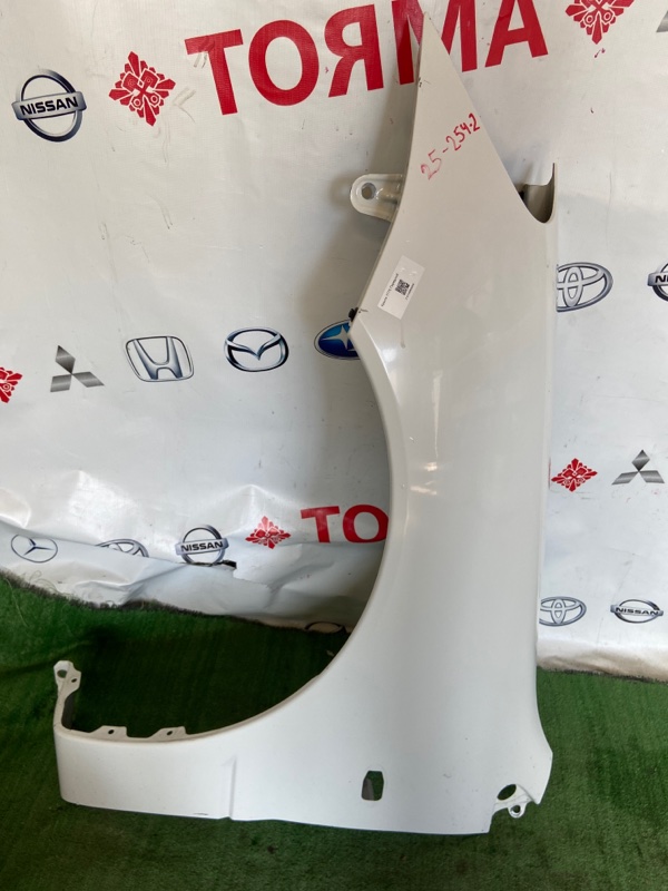 Крыло Mitsubishi Lancer9 CS1A переднее левое