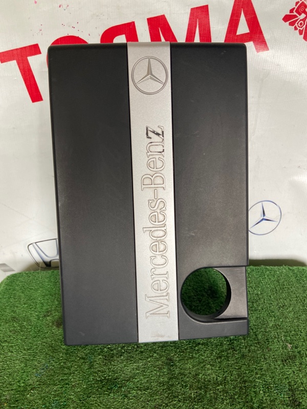 Декоративная крышка двс Mercedes C-Class W203 M271