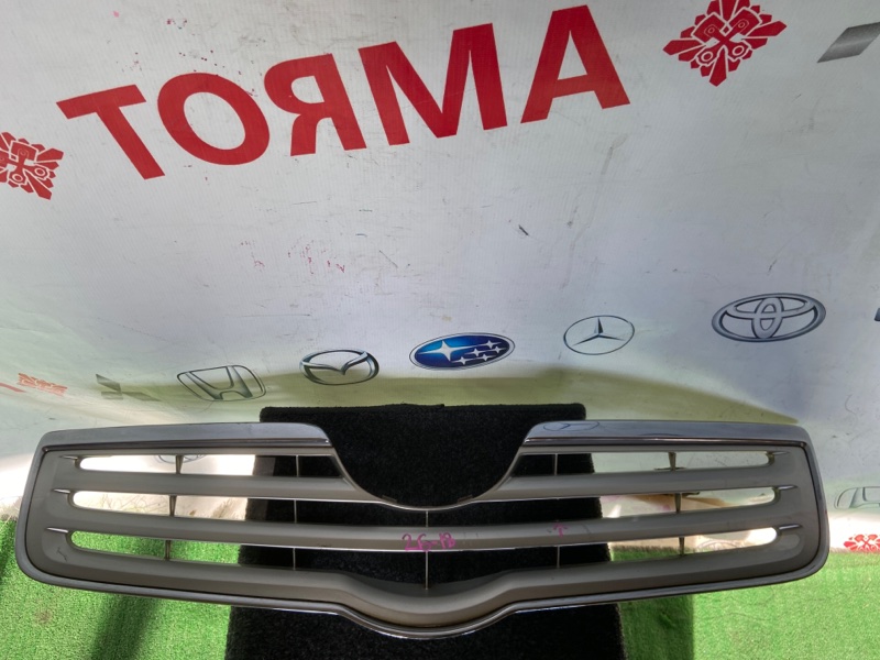 Решетка радиатора Toyota Avensis ADT250