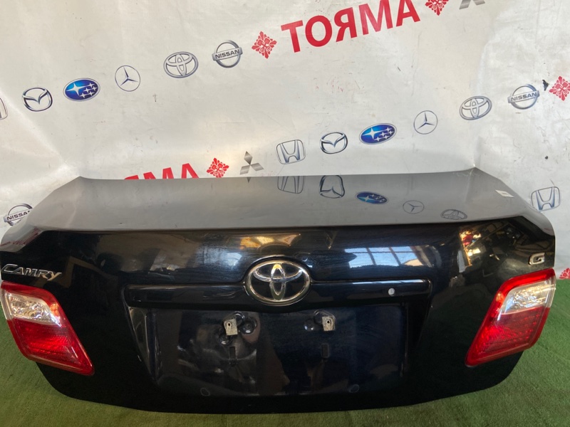 Крышка багажника Toyota Camry ACV40