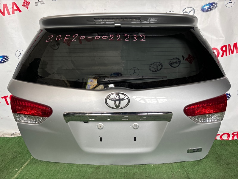 Дверь 5-я Toyota Wish ZGE20