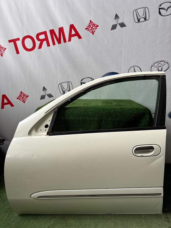 Дверь Nissan Bluebird Sylphy FG10 передняя левая